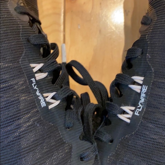 Nike Running Shoes - Picture 6 of 9